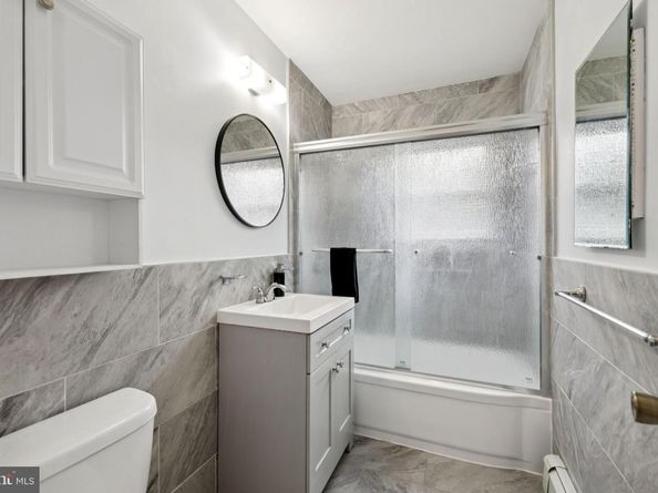 35 Edgewater Place, Edgewater NJ 07020