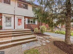 35 Edgewater Place, Edgewater NJ 07020