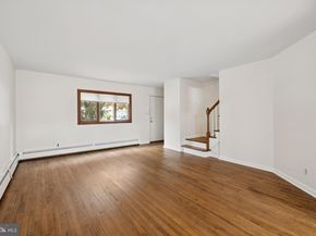 35 Edgewater Place, Edgewater NJ 07020