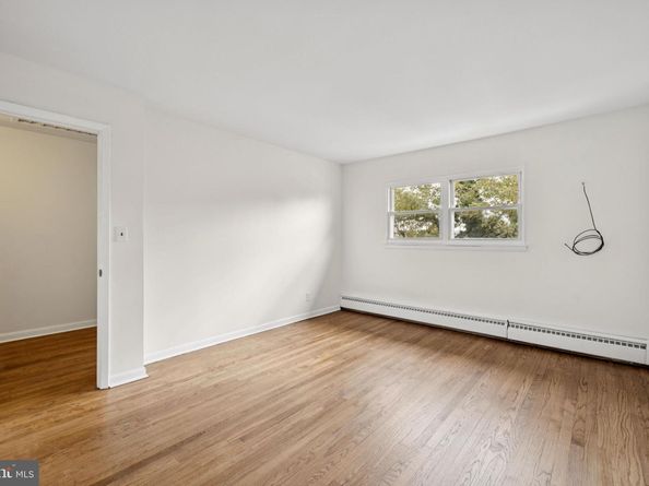 35 Edgewater Place, Edgewater NJ 07020