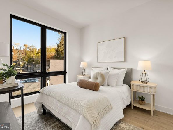 2647 41st Street NW 4, Washington DC 20007