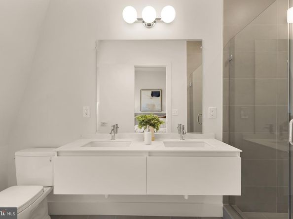 2647 41st Street NW 4, Washington DC 20007