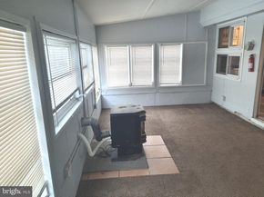 35 Viking Lane, Levittown PA 19054