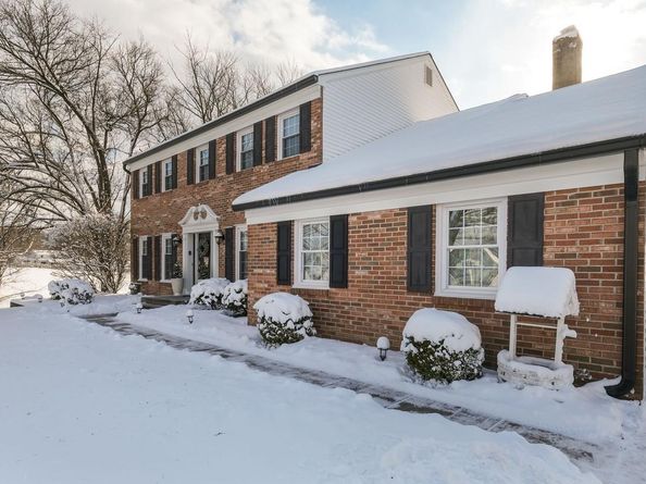 2457 Greensward S S, Warrington PA 18976