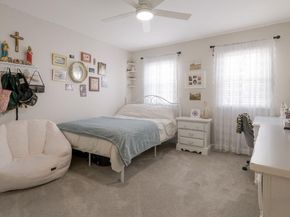 2457 Greensward S S, Warrington PA 18976