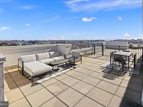 2020 12TH Street NW 812, Washington DC 20009