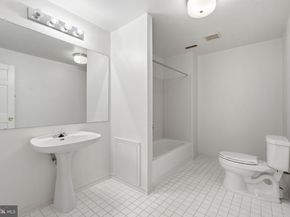 10517 Alloway Drive, Potomac MD 20854