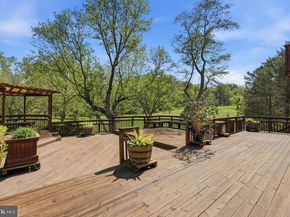 10517 Alloway Drive, Potomac MD 20854