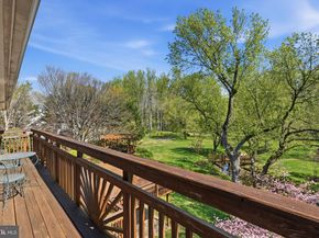 10517 Alloway Drive, Potomac MD 20854