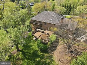 10517 Alloway Drive, Potomac MD 20854