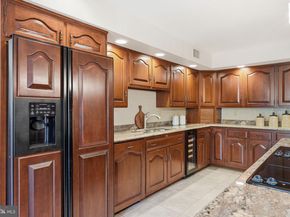 10517 Alloway Drive, Potomac MD 20854