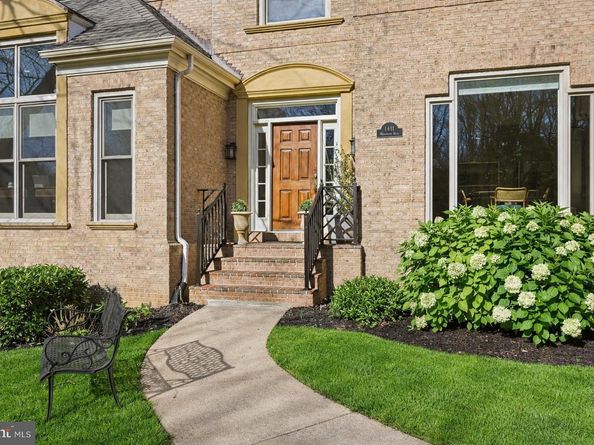 1411 Woodhurst Boulevard, Mclean VA 22102