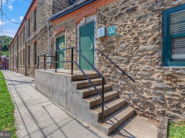 410 Shurs Lane A203, Philadelphia PA 19128