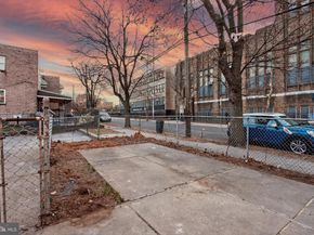 1230 W Susquehanna Avenue, Philadelphia PA 19122