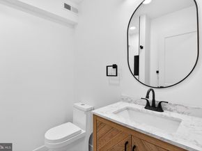 1230 W Susquehanna Avenue, Philadelphia PA 19122