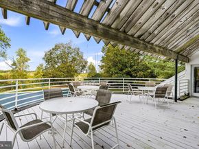 1637 Oakwood Drive S115, Narberth PA 19072