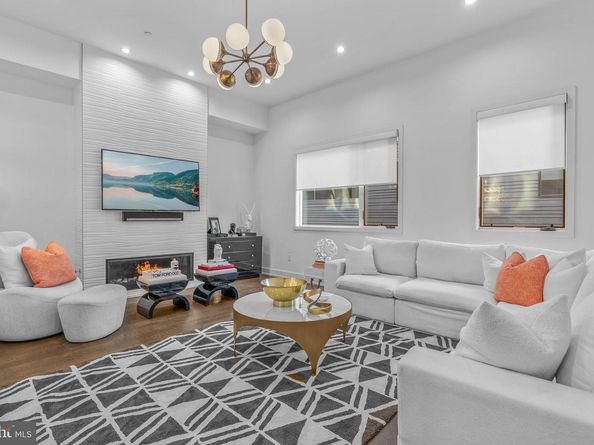 1239 Kater Street, Philadelphia PA 19147