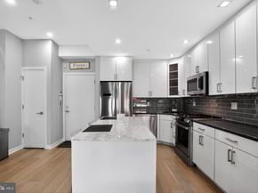 343 N Front Street B, Philadelphia PA 19106