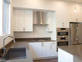 421 Wallace Street, Philadelphia PA 19123