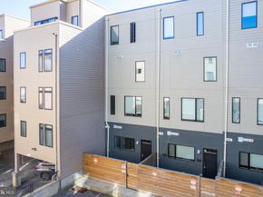 421 Wallace Street, Philadelphia PA 19123