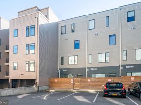 421 Wallace Street, Philadelphia PA 19123