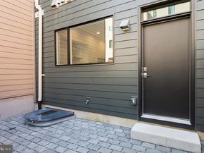 421 Wallace Street, Philadelphia PA 19123