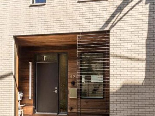 421 Wallace Street, Philadelphia PA 19123