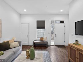 421 Wallace Street, Philadelphia PA 19123