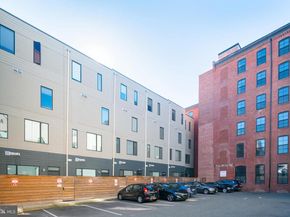 421 Wallace Street, Philadelphia PA 19123