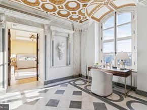 421 Chestnut Street 401, Philadelphia PA 19106