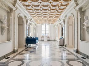 421 Chestnut Street 401, Philadelphia PA 19106