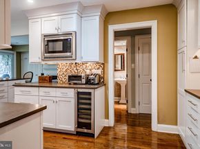 1256 Round Hill Road, Bryn Mawr PA 19010