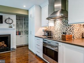 1256 Round Hill Road, Bryn Mawr PA 19010