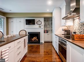 1256 Round Hill Road, Bryn Mawr PA 19010