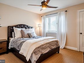 1256 Round Hill Road, Bryn Mawr PA 19010