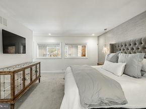 1256 Round Hill Road, Bryn Mawr PA 19010