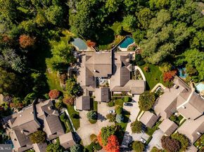 1256 Round Hill Road, Bryn Mawr PA 19010