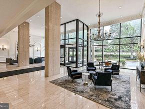 1300 Army Navy Drive 117, Arlington VA 22202