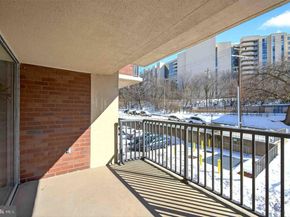 1300 Army Navy Drive 117, Arlington VA 22202