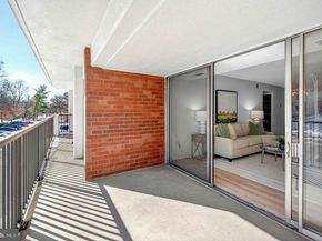 1300 Army Navy Drive 117, Arlington VA 22202