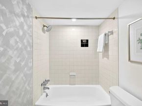 1300 Army Navy Drive 117, Arlington VA 22202