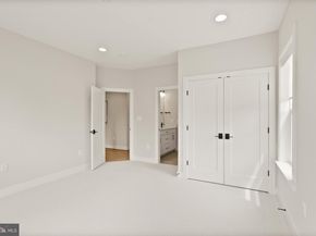 7717 Fisher Drive, Falls Church VA 22043