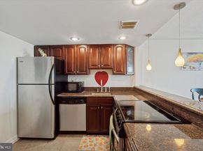 2001 Hamilton Street 1523, Philadelphia PA 19130