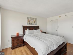 2001 Hamilton Street 1523, Philadelphia PA 19130