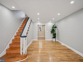 1912 S 9TH Street, Philadelphia PA 19148