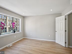 1912 S 9TH Street, Philadelphia PA 19148