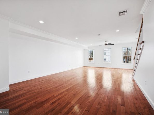 257 Lemonte Street, Philadelphia PA 19128