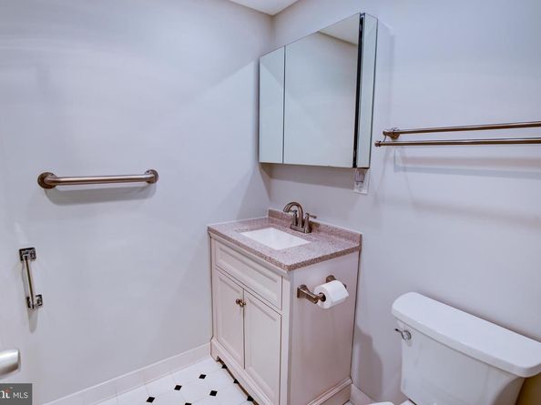 4100 Cathedral Avenue NW 512, Washington DC 20016