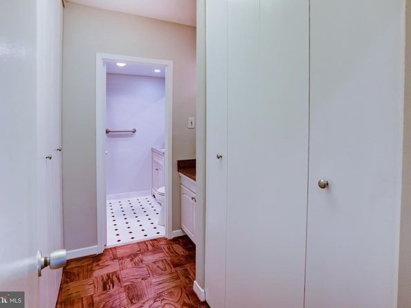 4100 Cathedral Avenue NW 512, Washington DC 20016