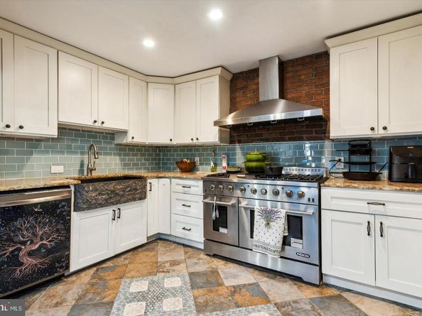 2139 E Letterly Street, Philadelphia PA 19125